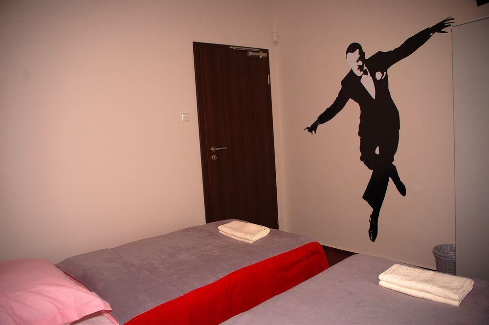 Melody Stary Rynek Poznan Hostel Eksteriør bilde